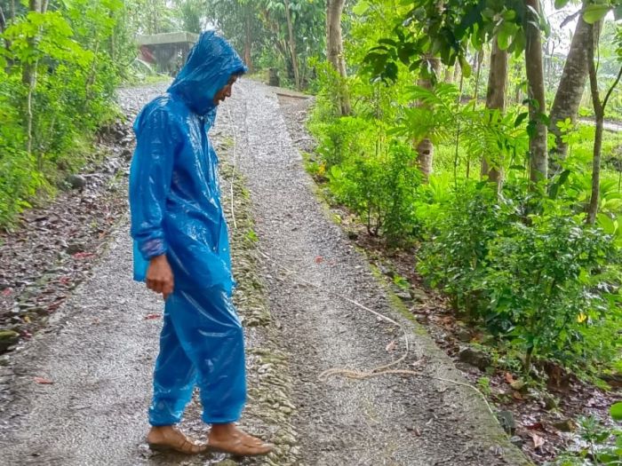 Pengukuran Awal Lokasi Kegiatan Pembangunan/Rehabilitasi Jalan RT 1 RW 3 Desa Wonoharjo 02