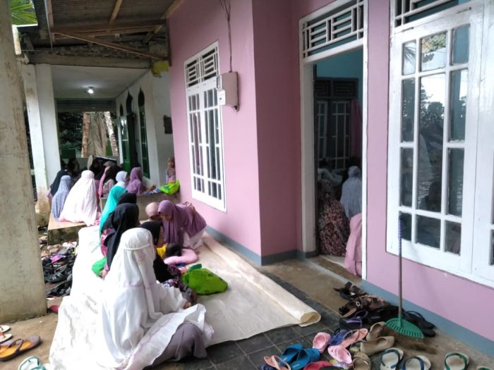 Pelaksanaan Sholat Ied di RT 2 RW 9 01