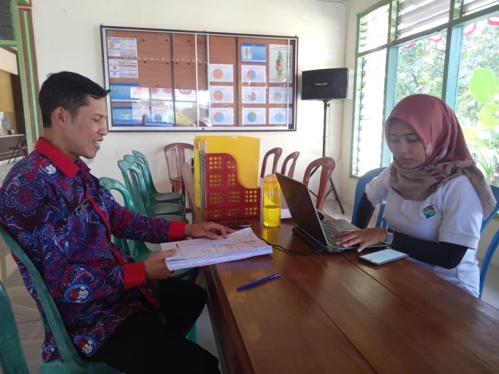 Monitoring SPJ oleh Tim Kecamatan Rowokele