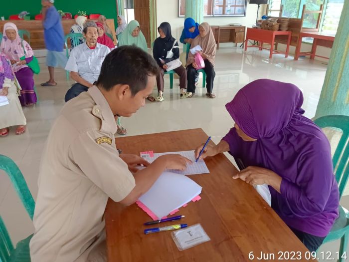 Penyaluran Bantuan Pangan CBP 2023 Desa Wonoharjo 01