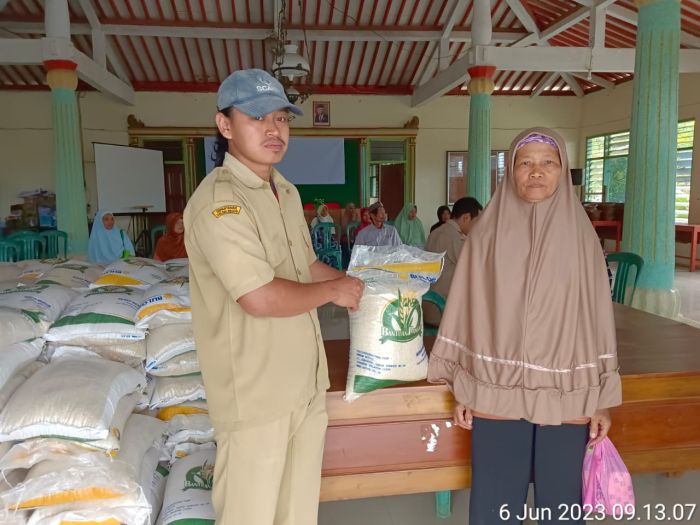 Penyaluran Bantuan Pangan CBP 2023 Desa Wonoharjo