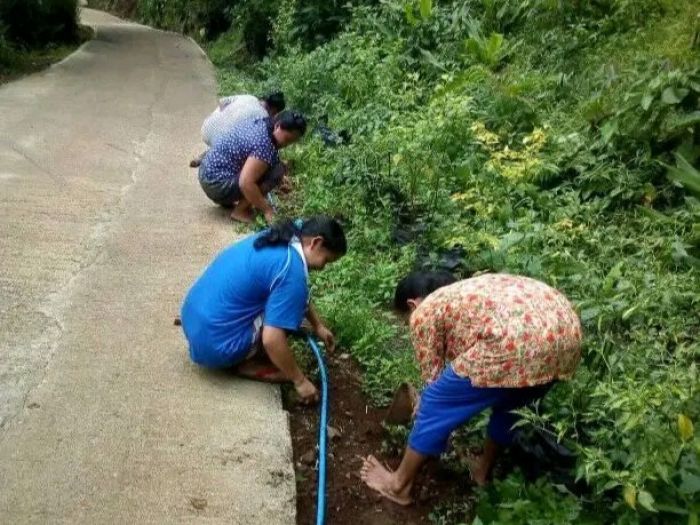 Semangat kerjabakti warga dusun Beji RT 1 RW 10 pada hari Senin (9/8/2022) 01