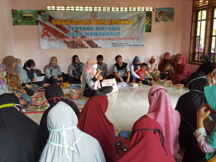 Sosialisasi HIV AIDS Dusun Sawangan Watusodong 02