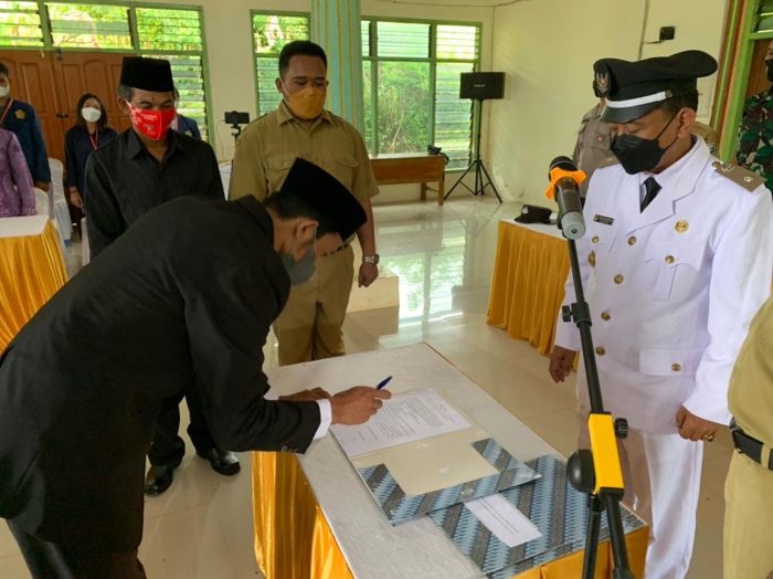 Pelantikan Tri Kunarmoko Kepala Urusan Perencanaan Desa Wonoharjo 01