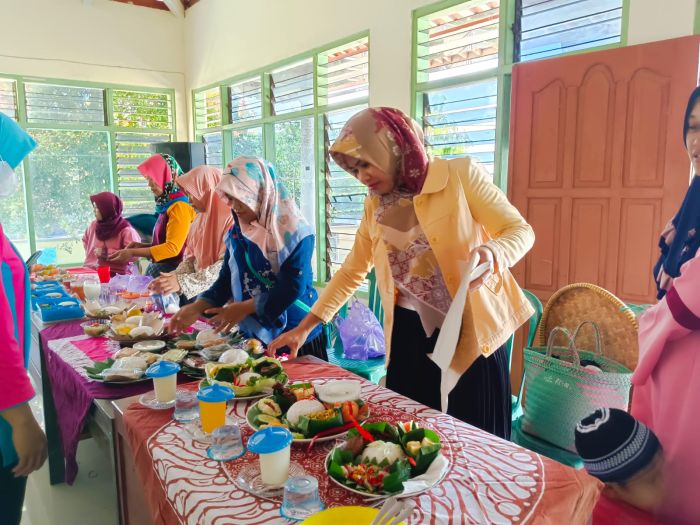 Lomba Menyusun Makanan Sehat Sehari Desa Wonoharjo 01