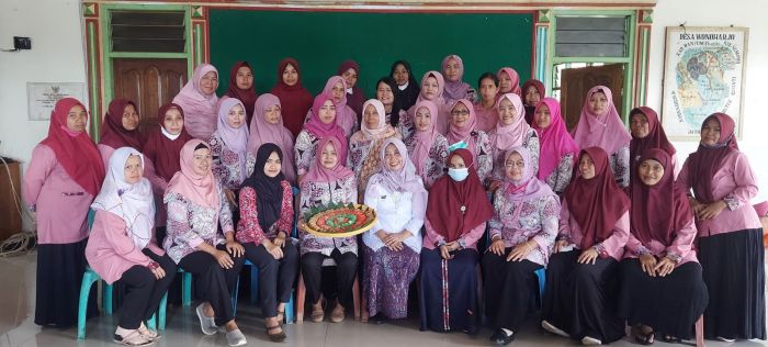 PKK Desa Wonoharjo Membuat Getuk Milenial 02