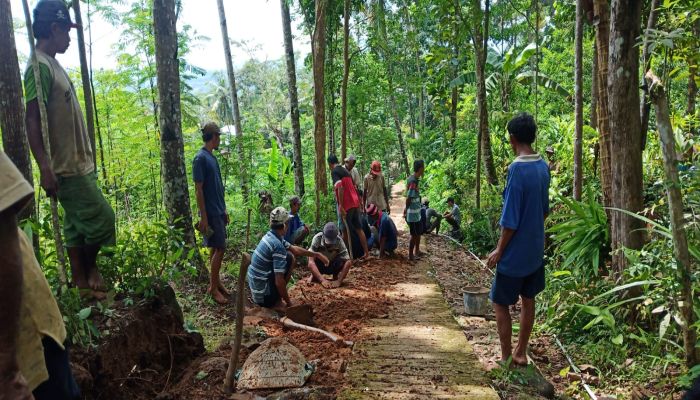 Kerja Bakti RT 02 RW 03 01