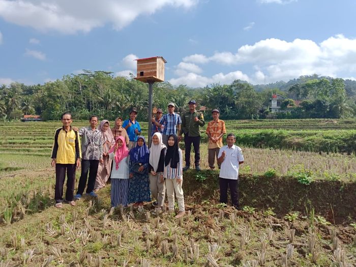 Pemasangan Rubuha di Desa Wonoharjo