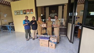 Dinos Serahkan Bantuan Untuk Korban Kebakaran di Desa Wonoharjo
