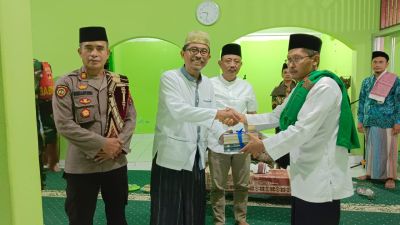 Forkompimcam Rowokele hadiri Tarawih Keliling di Desa Wonoharjo