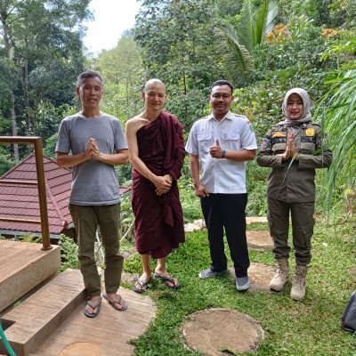 Pengecekan Status Ijin Tinggal Bhiku Myanmar di Desa Wonoharjo