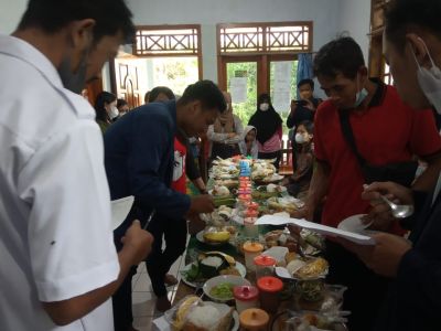 Lomba Meyusun Menu Makanan Desa Wonoharjo